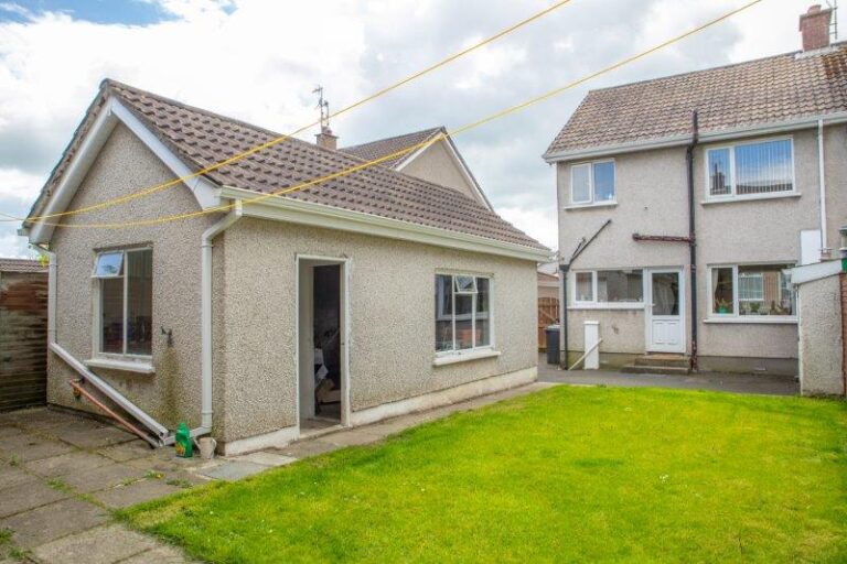 32 Grangegorm Drive, Ballymena 3 Bed Semi Detached L&B